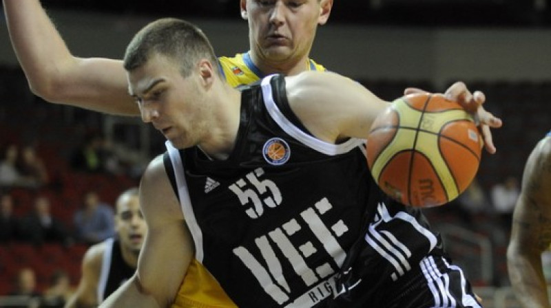 Foto: Romāns Kokšarovs, "Sporta Avīze", f64