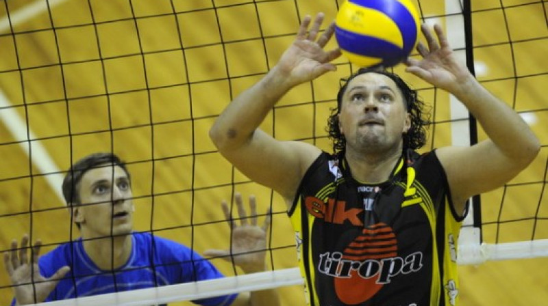 Ivo Baranovskim un "ozīšiem" šodien vēl viena smaga spēle
Foto: Romāns Kokšarovs, Sporta Avīze, f64