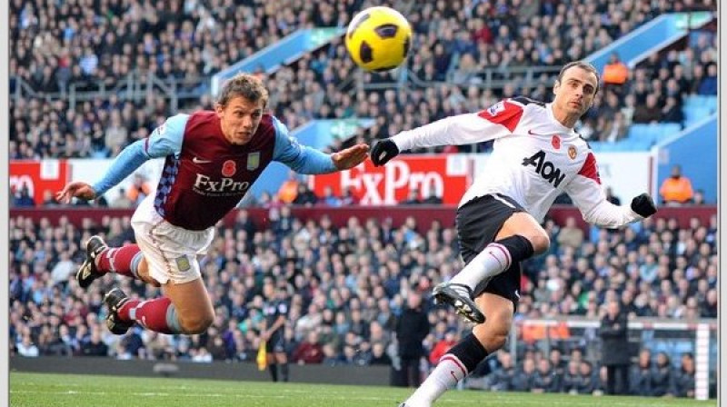 Skaista bilde un... skaisti krekli. Zempaziņā tiek nosēdināts kadrs, kas netieši asociējas ar... kompāniju zīmoliem. Perfekti!
Foto: F64, scanpix