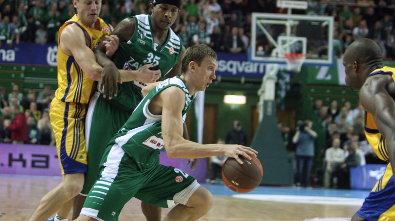 Daiņus Šalenga uzbrukumā 
Foto: AFP/Scanpix