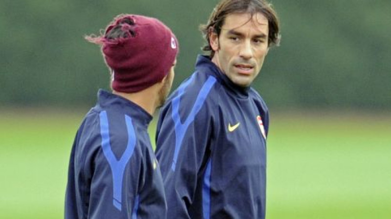 Robērs Piress (pa labi) "Arsenal" treniņā
Foto: AP/Scanpix