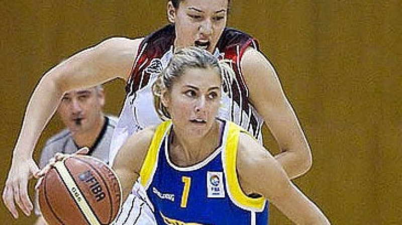 Elīna Babkina
Foto: Ville Vuorinen, www.fibaeurope.com