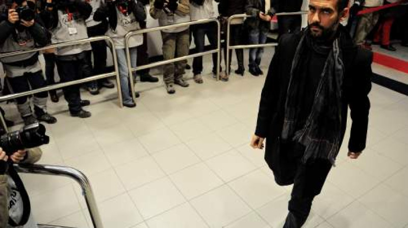 Hoseps Gvardiola ierodas Pamplonas "Reyno de Navarra" stadionā
Foto: AP/ Scanpix