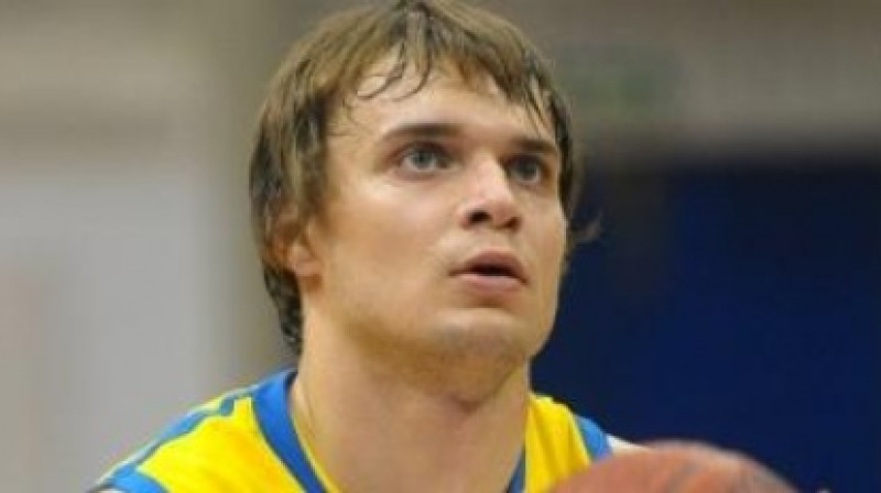 Centra spēlētājs Lauris Blaus. 
Foto: bkventspils.lv