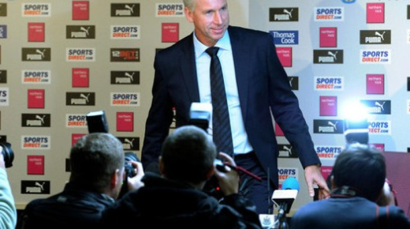 Alans Pardjū ceturtdienas preses konferencē 
Foto: Press Association