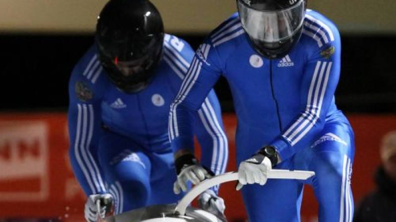Aleksandrs Zubkovs (no labās) un Dmitrijs Truņenkovs
Foto: AP/Scanpix