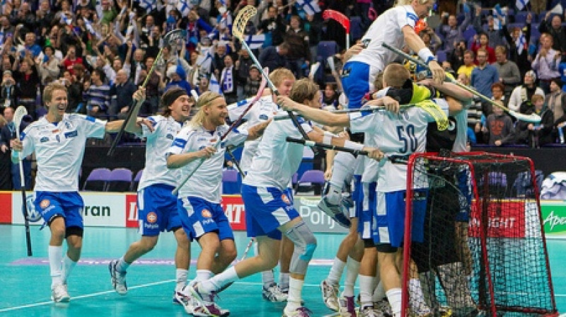 Somi var līksmot!
Foto: www.floorball.org