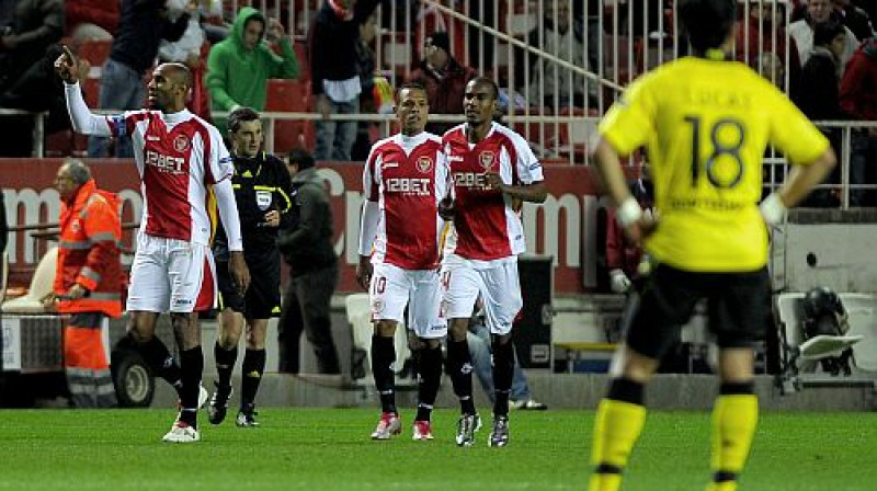 Frederiks Kanutē (no kreisās) guva otros vārtus
Foto: AFP/Scanpix