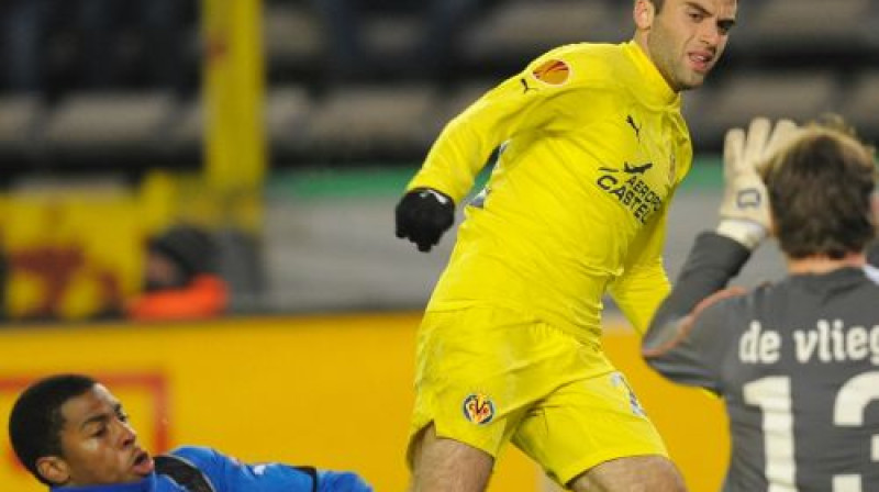 Divu vārtu guvējs Džuzepe Rosi
Foto: AFP/Scanpix