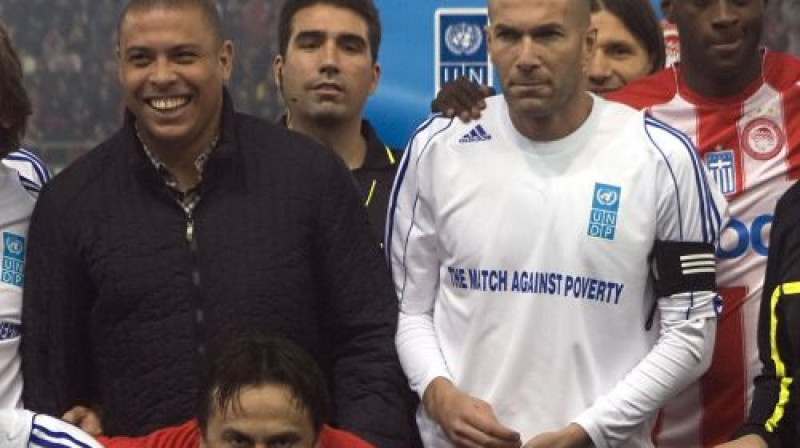 Ronaldo un Zinedins Zidāns
Foto: AFP/Scanpix