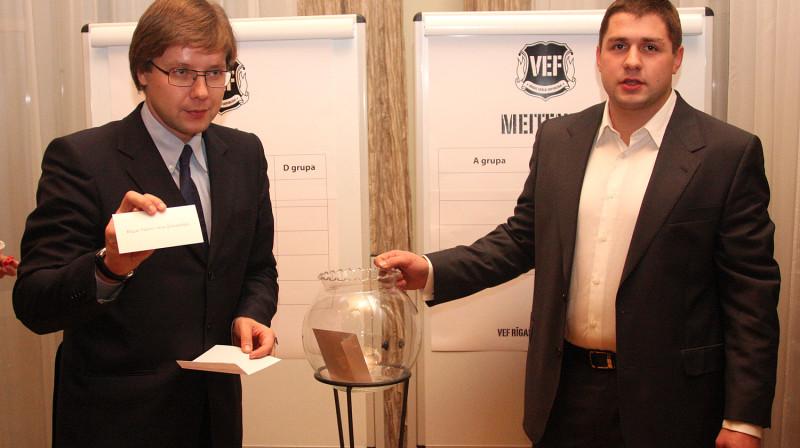 Nils Ušakovs (pa kreisi)
Foto: Renārs Buivids