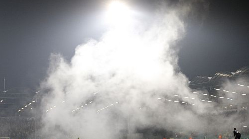 Žilinas stadions dūmos
Foto: AP/Scanpix