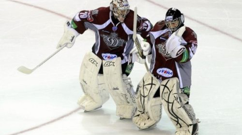 Mikaels Telkvists un Edgars Lūsiņš kopīgiem spēkiem atnesa ''Dinamo'' divus punktus
Foto: Romāns Kokšarovs, Sporta Avīze, f64