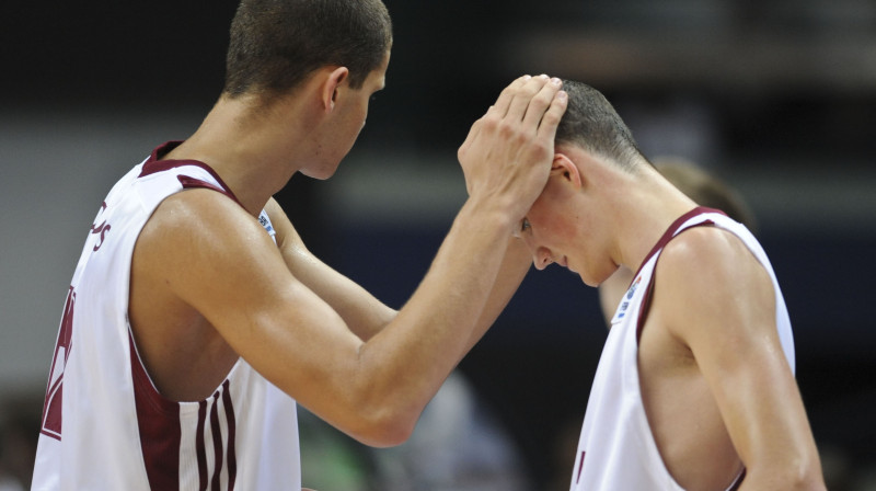 Edmunds Dukulis un Andris Misters šovasar bija starp tiem, kas izpušķoja Latvijas basketbolu 
Foto: FIBA Europe