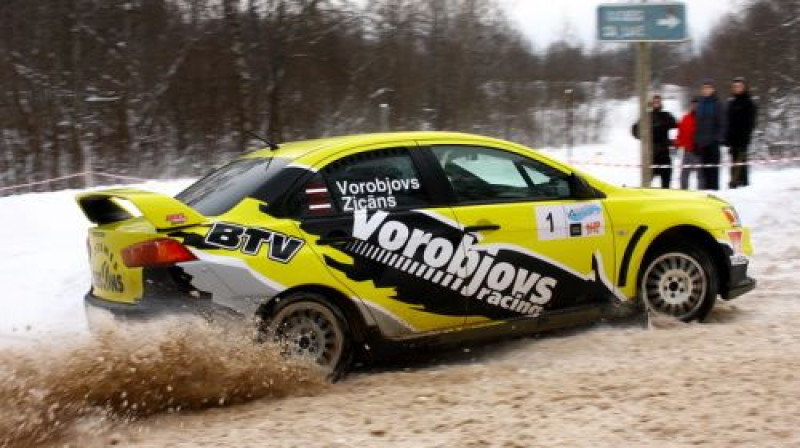 Jānis Vorobjovs/Guntars Zicāns
Foto: Dace Janova, rallijsprinta "Alūksne 2011" preses dienests