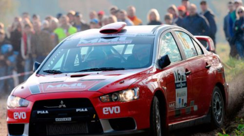 Ar šādu "MML Sports" rūpnīcā gatavotu ''Mitsubishi Lancer Evo 10'' automašīnu šogad brauks Ivars Vasaraudzis
Foto: www.skandirallyteam.lv