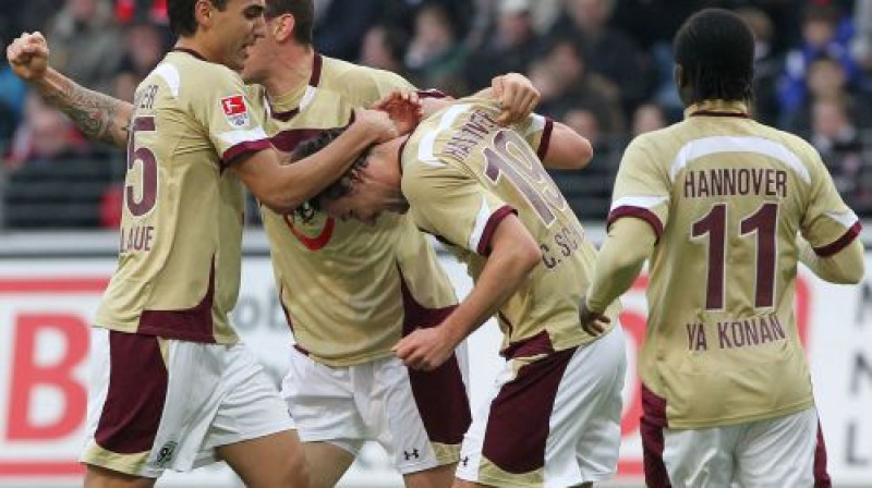 Hannoveres futbolisti priecājas
Foto: AFP/Scanpix