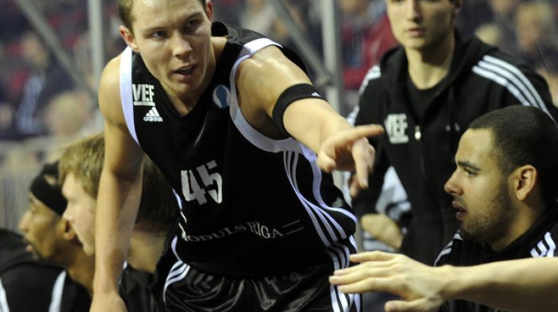 Piemeta arī Dairis. Bračkam...
Foto: Romāns Kokšarovs, Sporta Avīze