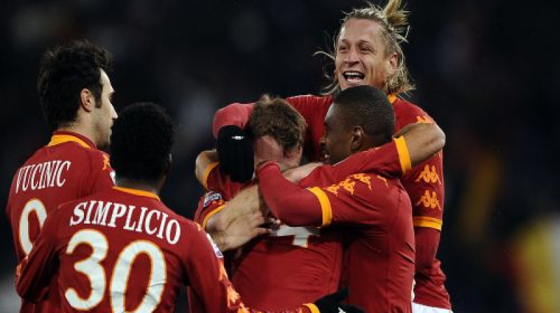 ''Roma'' futbolistu emocijas pēc vārtu guvuma
Foto: AFP/Scanpix
