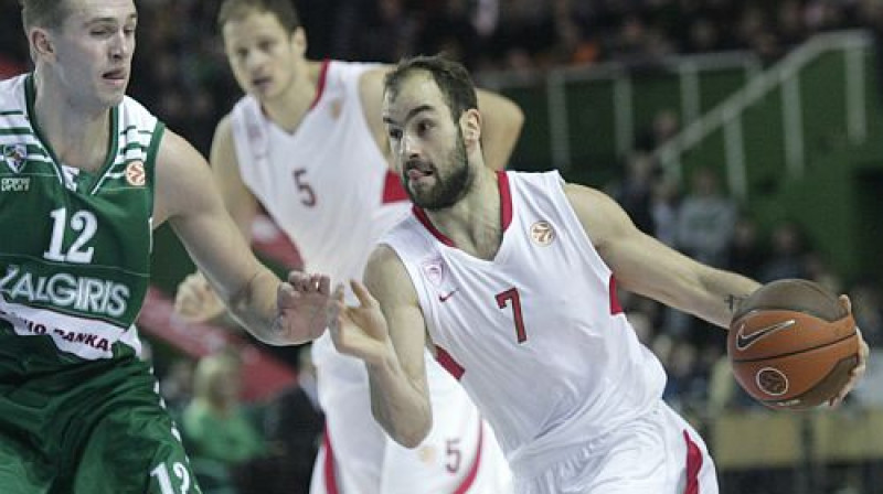 Uzbrukumā Vasilis Spanulis
Foto: Reuters/Scnapix