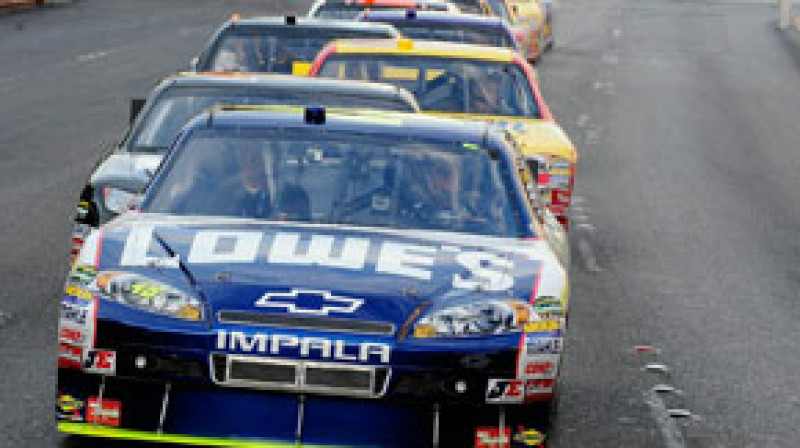 Džimijs Džonsons NASCAR auto parādē
Foto: AP/Scanpix