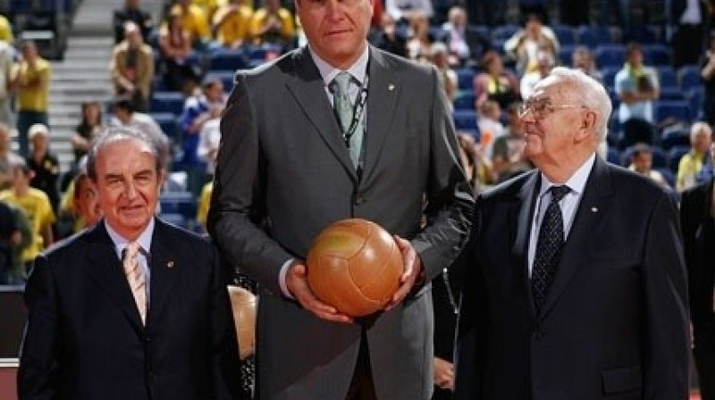 Arvīds Sabonis 2010. gada rudenī tika uzņemts FIBA Slavas zālē
Foto: euroleague.net