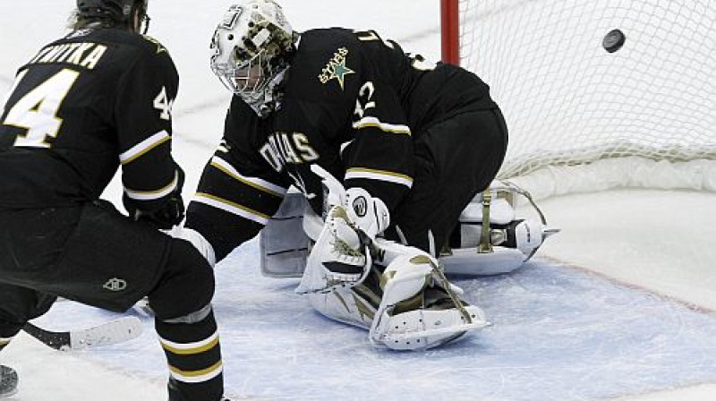 Ripa ielido Kari Lehtonena vārtos
Foto: Reuters/Scanpix
