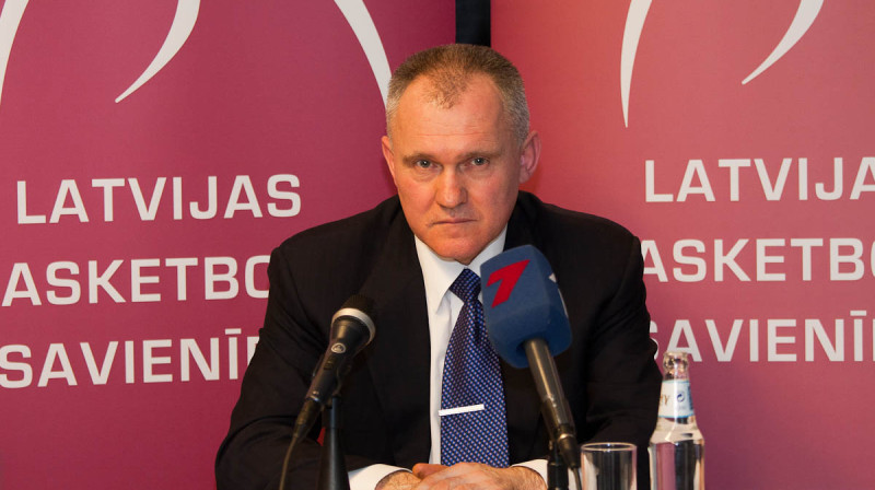 LBS prezidentam Valdim Voinam vajadzētu beidzot iziet no pelēko darboņu ēnas...
Foto: Ēriks Biters