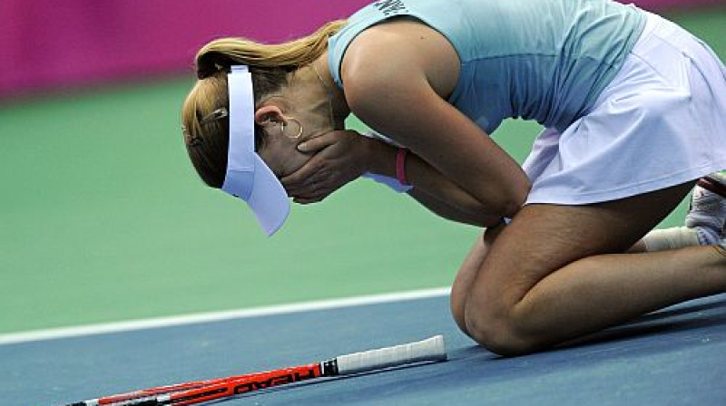 Alizē Kornē pēc uzvaras pret Svetlanu Kuzņecovu
Foto: AFP/Scanpix