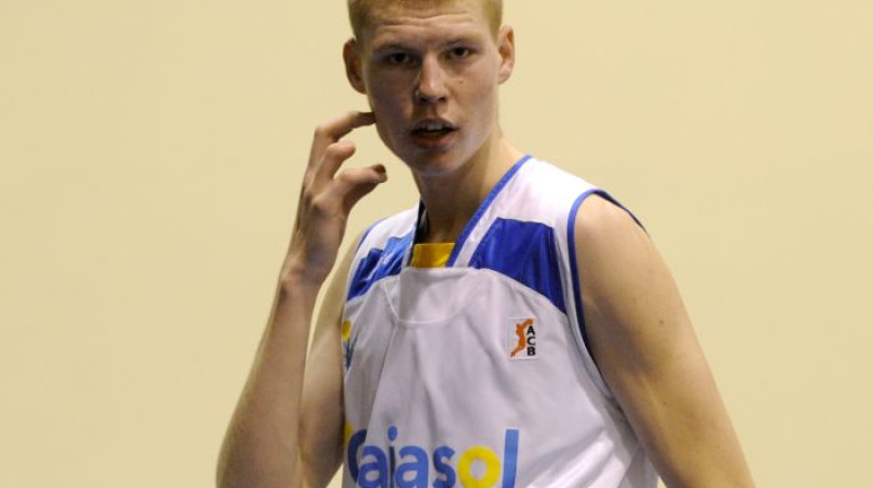 Dāvis Bertāns gaida. Atkal...
Foto: Romāns Kokšarovs, Sporta Avīze