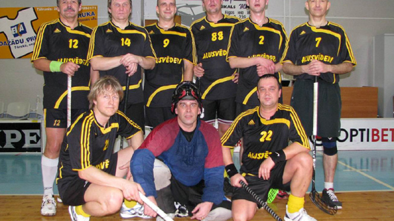 "Alusvēderi"
Foto: www.floorball.lv