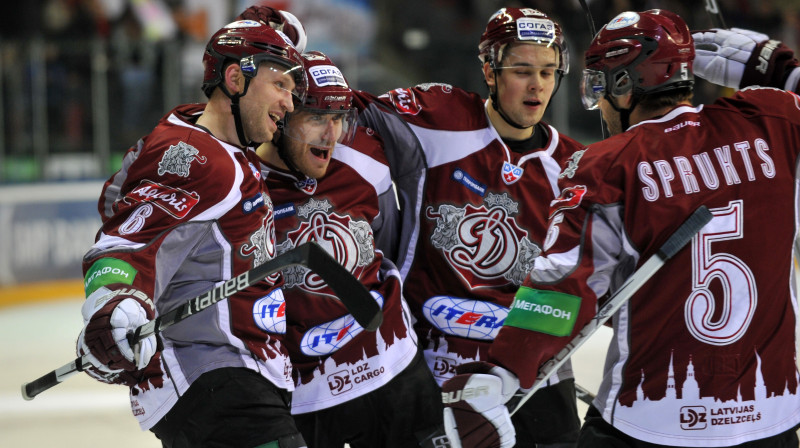 Rīgas "Dinamo" hokejisti
Foto: Romāns Kokšarovs, Sporta Avīze, f64