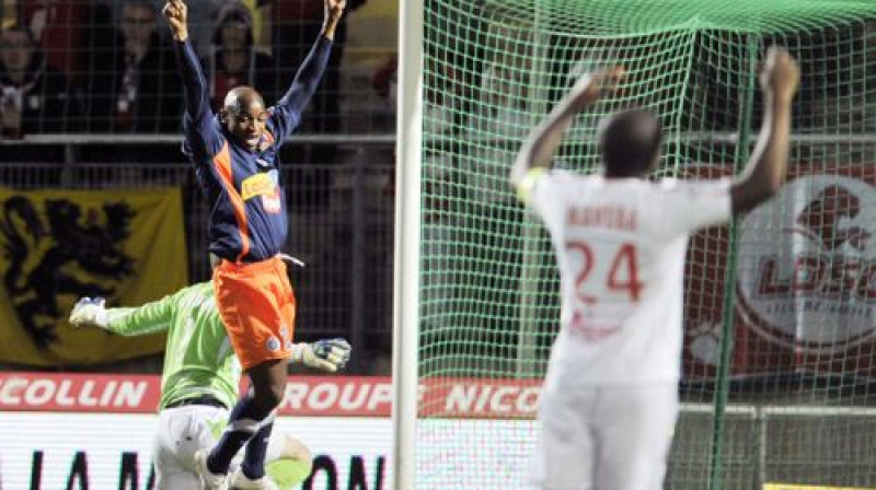 "Montpellier" uzbrucējs Suleimans Kamarā atzīmē Junesa Belandas gūtos vārtus
Foto: AFP/Scanpix