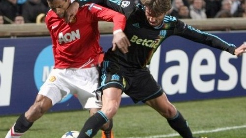 Nani pret bijušo "United" spēlētāju Gabrielu Hainci
Foto: AP/Scanpix