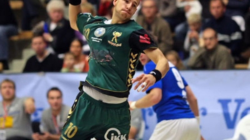 Ingars Dude šosezon ir viens no HG "Saarlouis" pamatspēlētājiem.