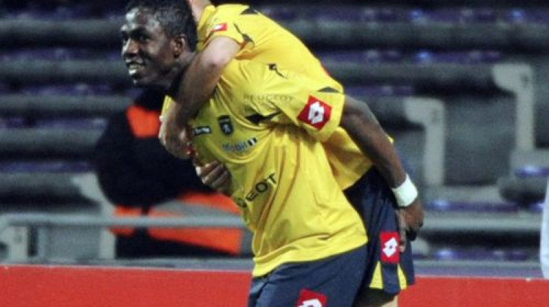 "Sochaux" spēlētāji atzīmē vārtu guvumu
Foto: AFP/Scanpix