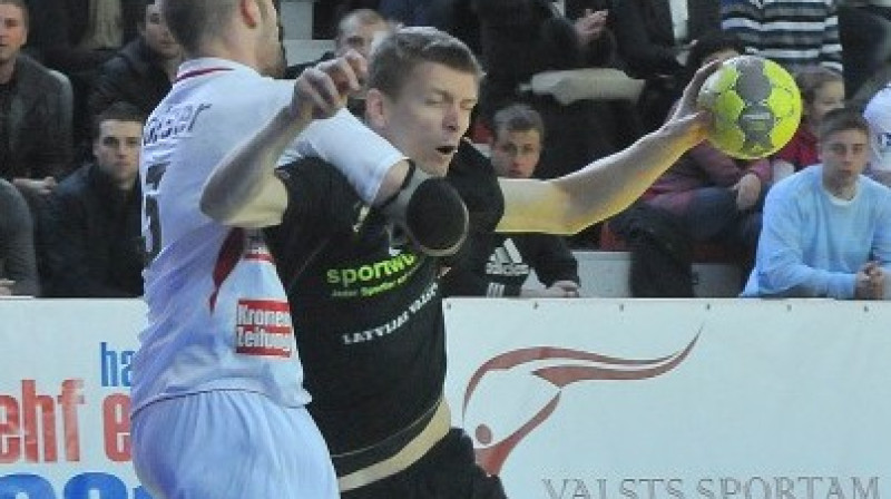 Ģirts Lilienfelds gūst savainojumu
Foto: Romualds Vambuts, sportacentrs.com
