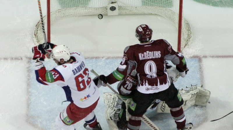 Ripa "Dinamo" vārtos - šodien tā bija astoņas reizes!
Foto: Romāns Kokšarovs, Sporta Avīze, f64