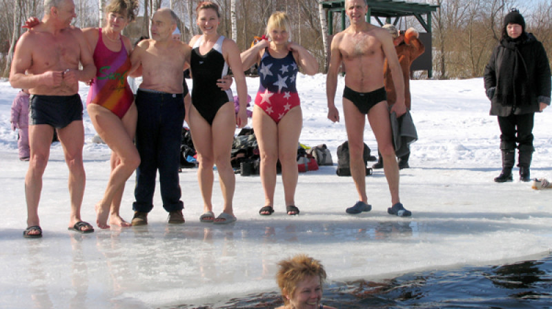 20. martā "Ogres roņi" baudīja ne tikai ūdens, bet arī saules peldi
Foto: Raitis Gultnieks