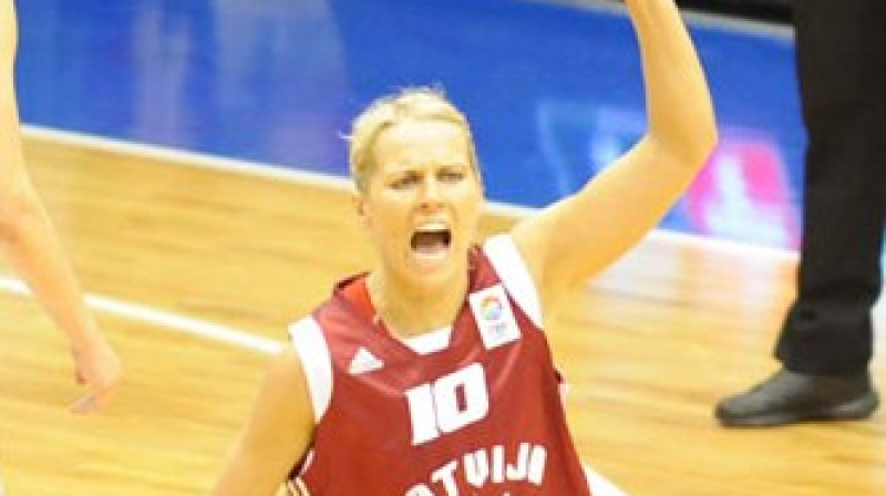 Anete Jēkabsone-Žogota
Foto: Ciamillo-Castoria, www.fibaeurope.com