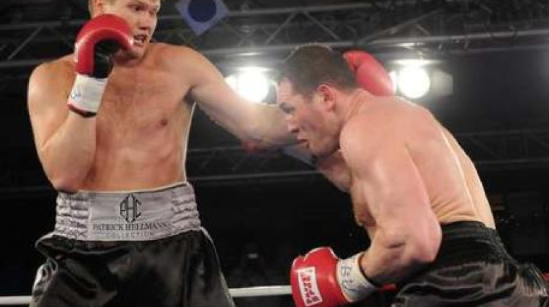 Aleksandrs Dimitrenko pret Albertu Sosnovski
Foto: allboxing.ru