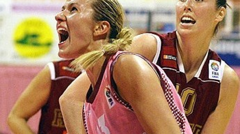 Aija Putniņa spēlē ar Venēcijas "Umana Reyer" komandu
Foto: www.fibaeurope.com