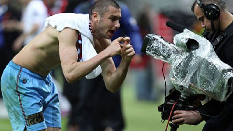 ''Trabzonspor'' uzbrucējs Buraks Jilmazs atzīmē vārtu guvumu
Foto: trabzonspor.org.tr