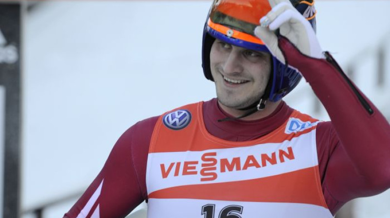Kamaniņu braucēji var smaidīt - aizmugure ir spēcīga un nesatricināma
Foto: Romāns Kokšarovs, Sporta Avīze