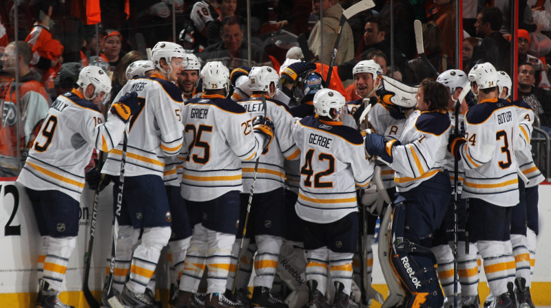 "Sabres" hokejisti līksmo
Foto: AFP/Scanpix