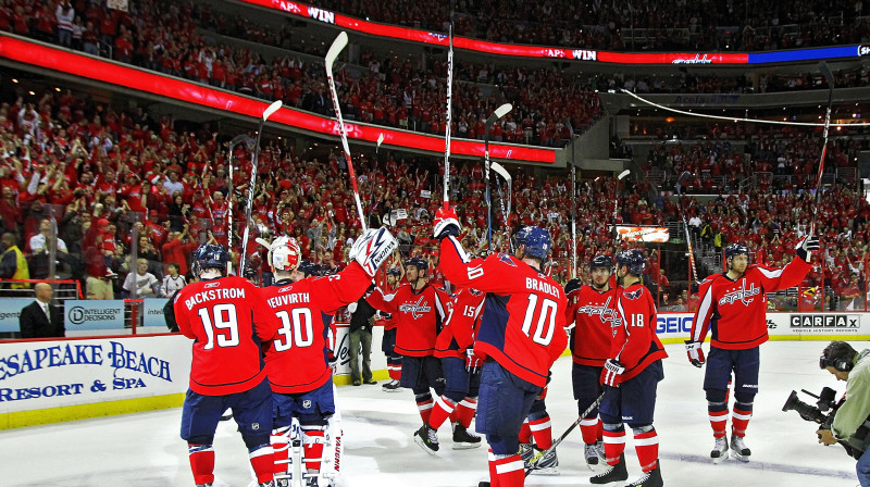 Vašingtonas "Capitals" pateicas līdzjutējiem par atbalstu 
Foto: AFP/Scanpix
