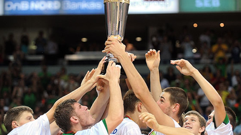 Lietuvas juniori 2010. gada augustā Viļņā uzvarēja Eiropas U18 čempionātā
Foto: Robertas Dackus, fibaeurope.com