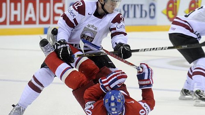 Artūrs Kulda spēlē pret Čehiju
Foto: Romāns Kokšarovs, Sporta Avīze, f64