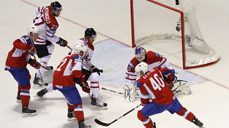 Ar ripu Kens Andrē Ūlimbs
Foto: AP/Scanpix