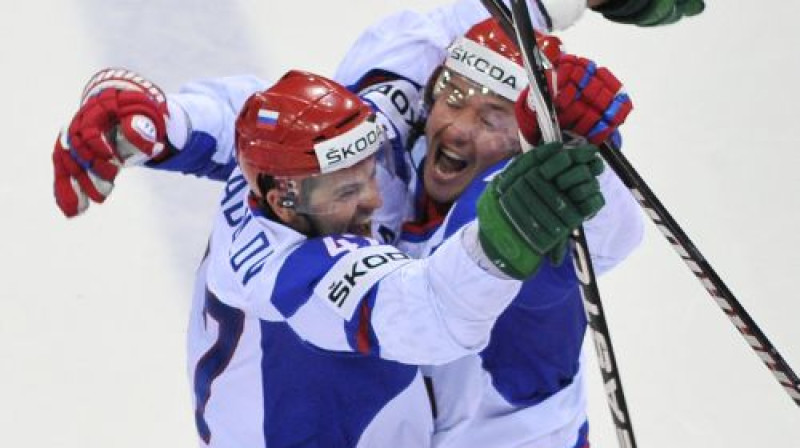 Iļja Kovaļčuks un Aleksandrs Radulovs nokārtoja Krievijas iekļūšanu pusfinālā
Foto: AFP/Scanpix